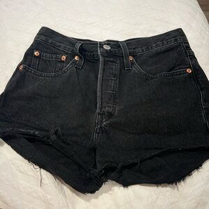 Black Levi high rise shorts 501